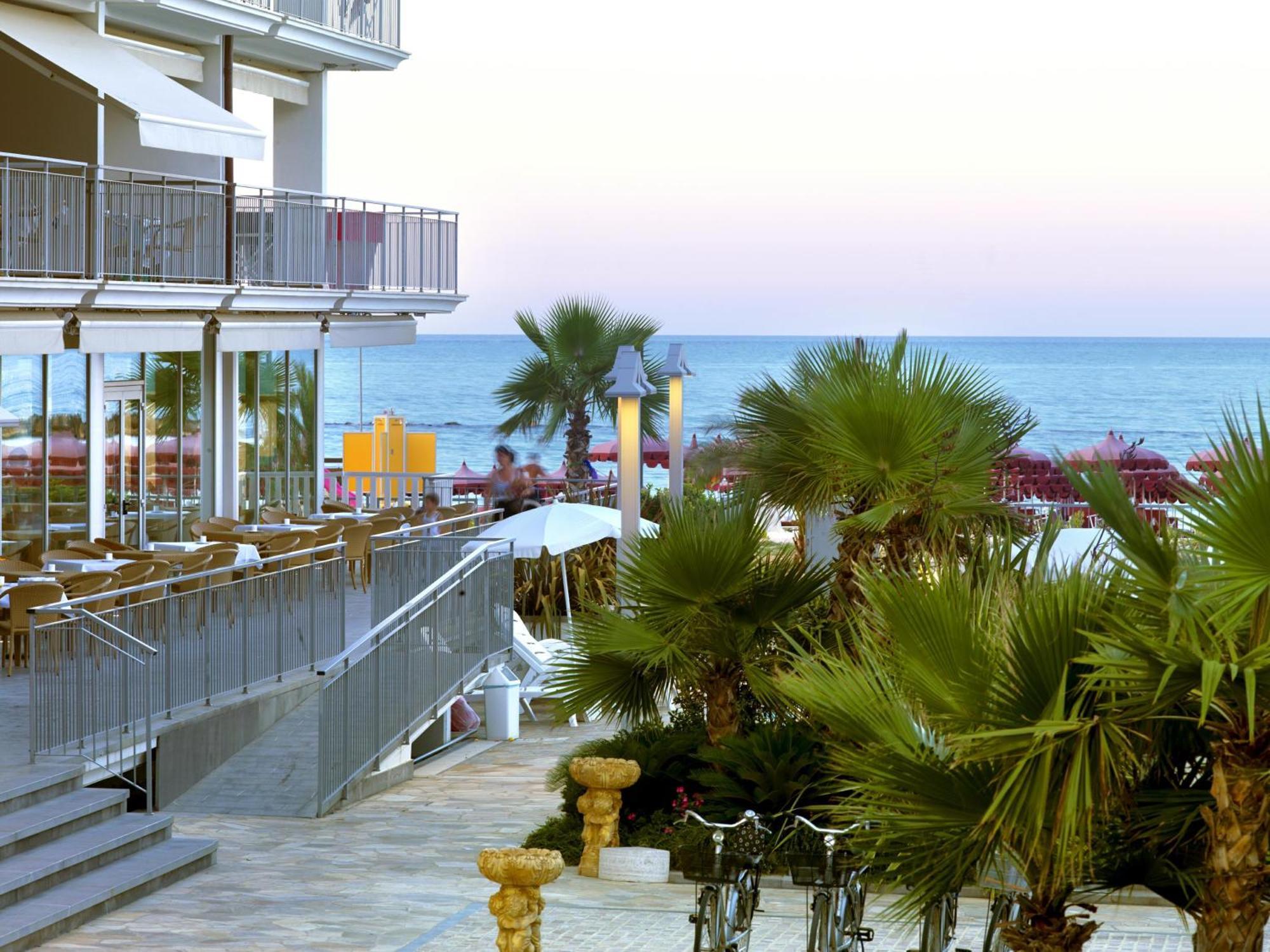 Aparthotel Casa Del Mar
