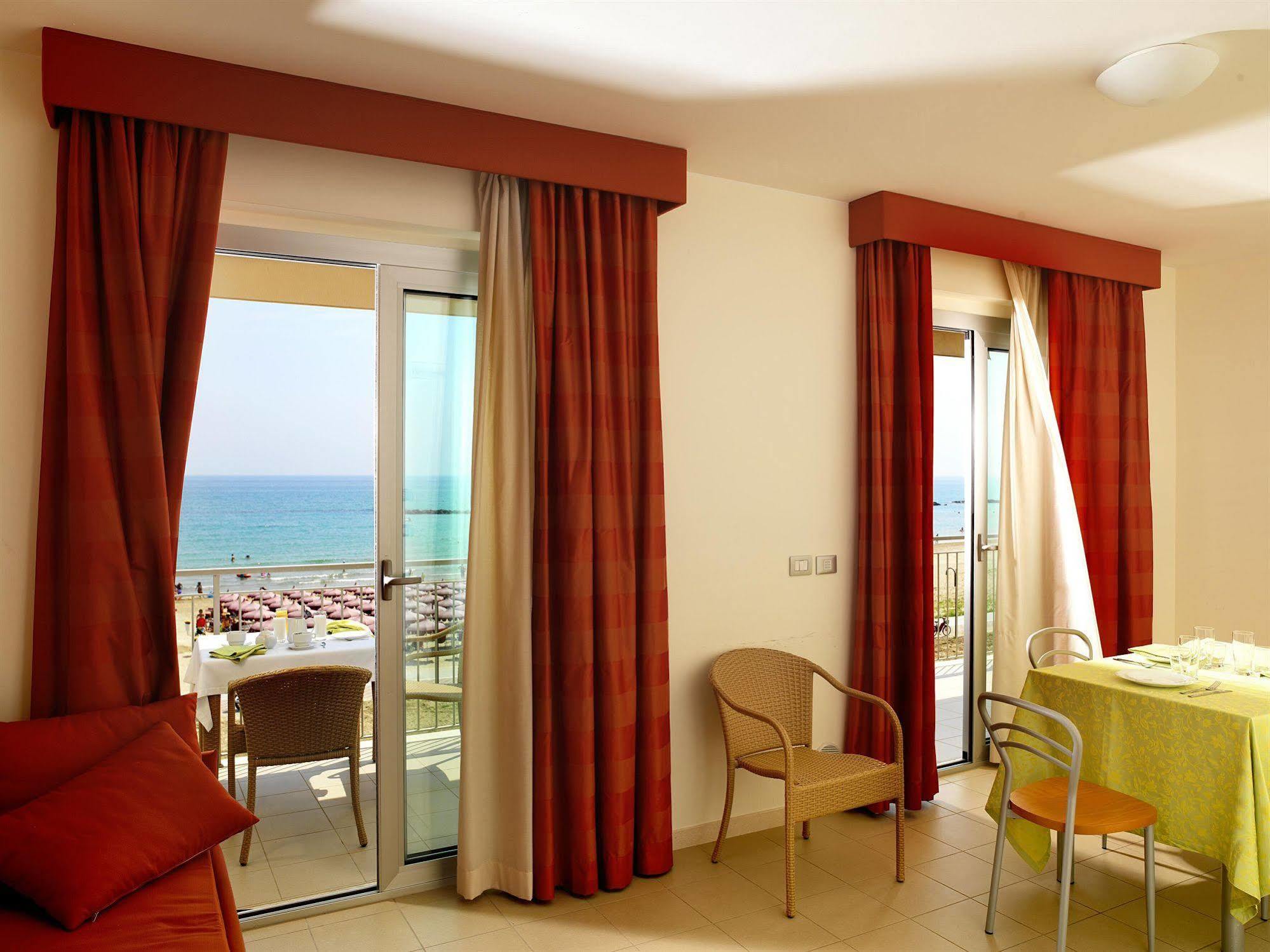 Casa Del Mar Aparthotel 3*